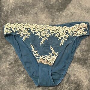 Wacoal xl bikini